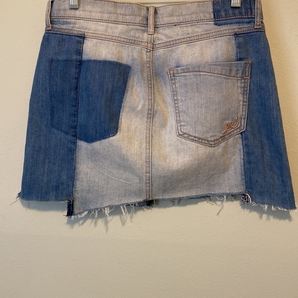 Express Dark & Light Color Contrast Denim Mini Skirt - Picture 4 of 11